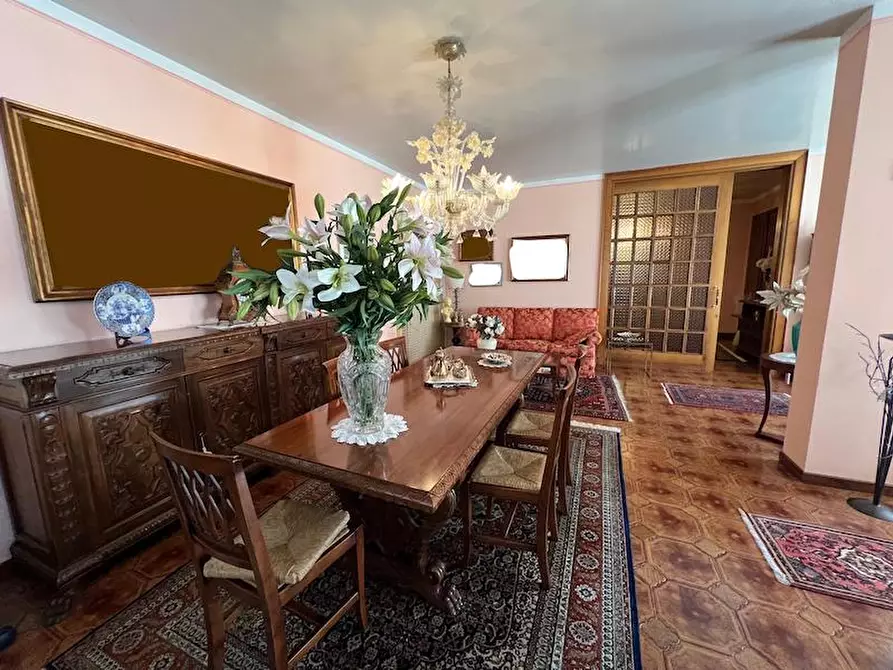 Immagine 9 di Casa indipendente in vendita  a Stra