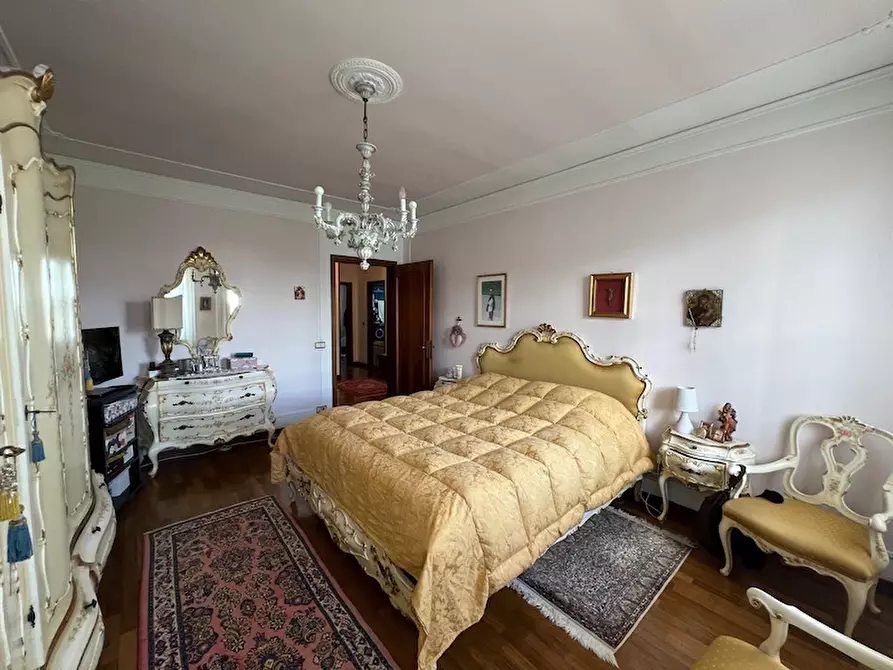 Immagine 12 di Casa indipendente in vendita  a Stra