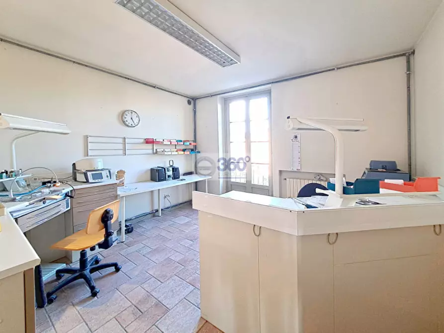 Immagine 4 di Ufficio in affitto  in Piazza Europa a Passirano