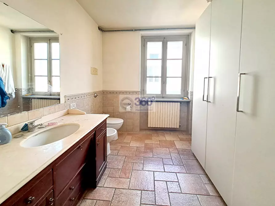 Immagine 9 di Ufficio in affitto  in Piazza Europa a Passirano