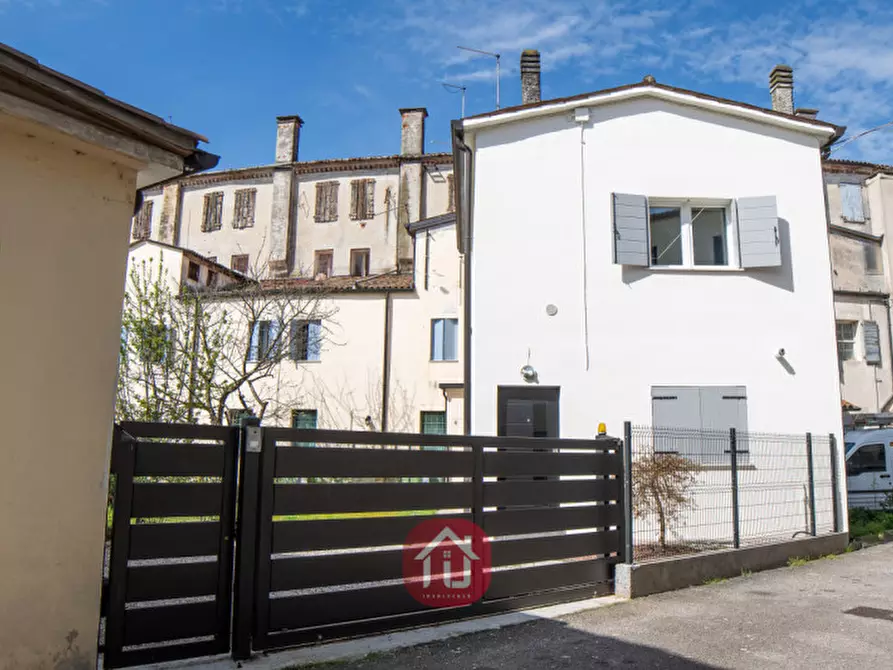 Immagine 25 di Appartamento in vendita  in Via dei Carrara a Piazzola Sul Brenta