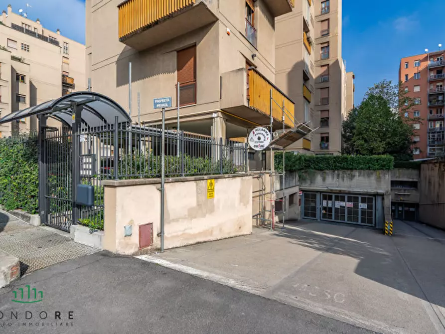 Immagine 8 di Appartamento in vendita  in Via Marzabotto a Bologna