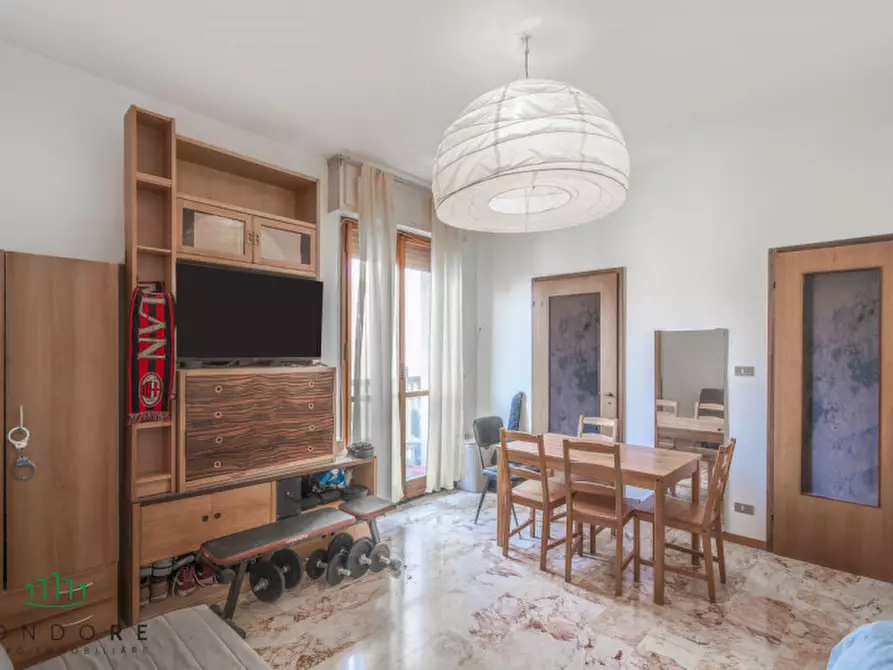 Immagine 15 di Appartamento in vendita  in Via Marzabotto a Bologna