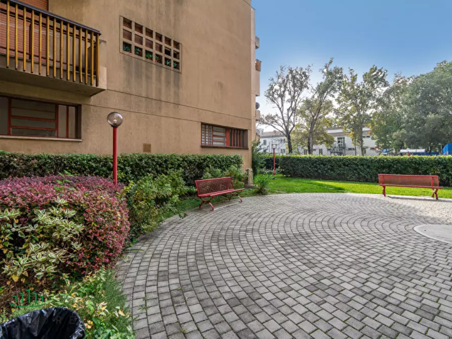 Immagine 36 di Appartamento in vendita  in Via Marzabotto a Bologna