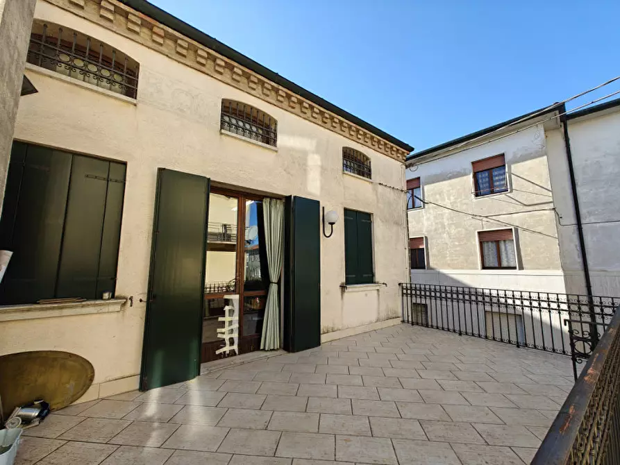 Immagine 3 di Casa indipendente in vendita  a Rovigo