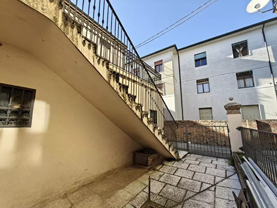 Immagine 4 di Casa indipendente in vendita  a Rovigo