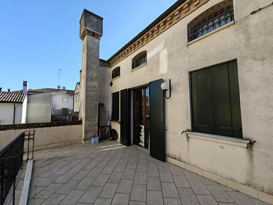 Immagine 11 di Casa indipendente in vendita  a Rovigo