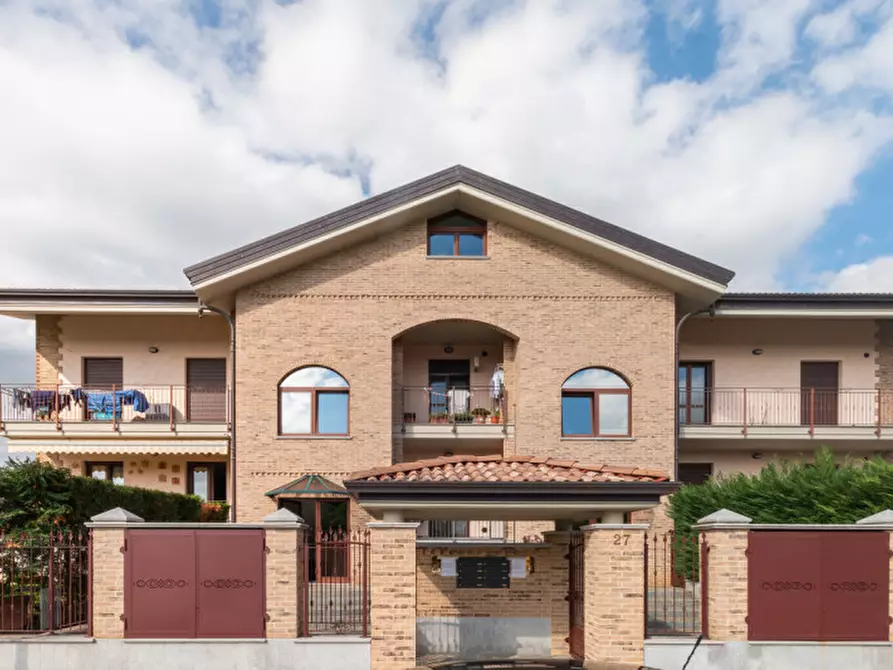 Immagine 2 di Appartamento in vendita  in VIA ISONZO 27 a Leini