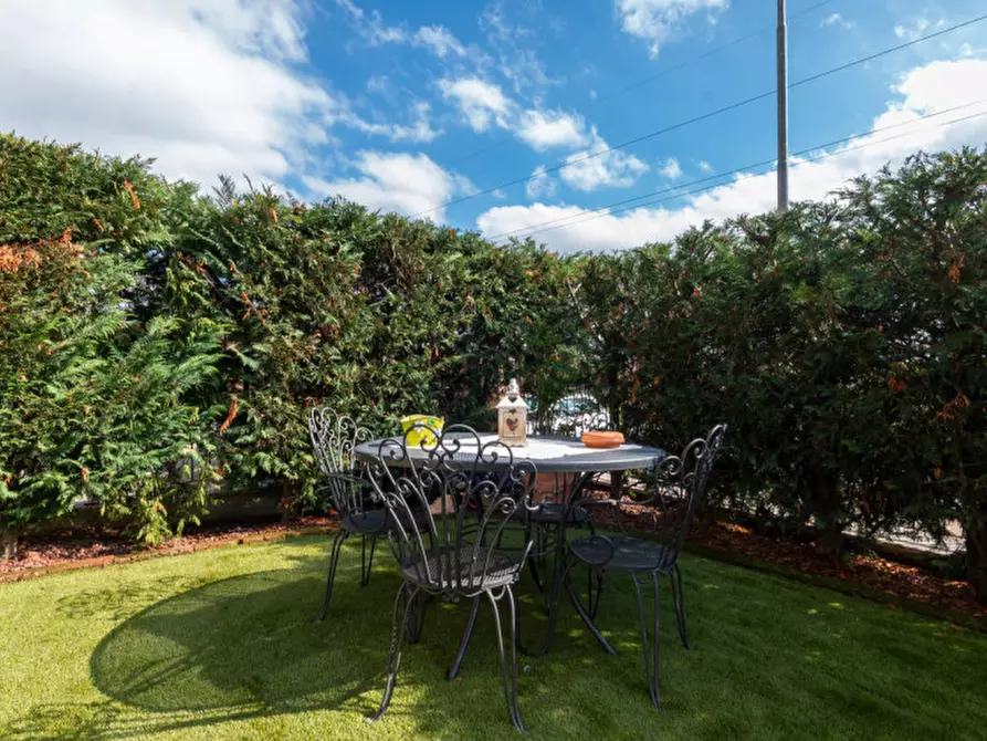 Immagine 8 di Appartamento in vendita  in VIA ISONZO 27 a Leini