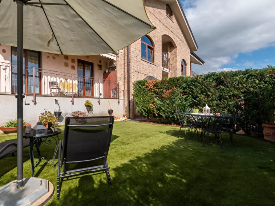 Immagine 12 di Appartamento in vendita  in VIA ISONZO 27 a Leini