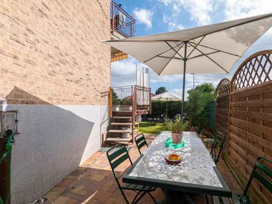 Immagine 19 di Appartamento in vendita  in VIA ISONZO 27 a Leini