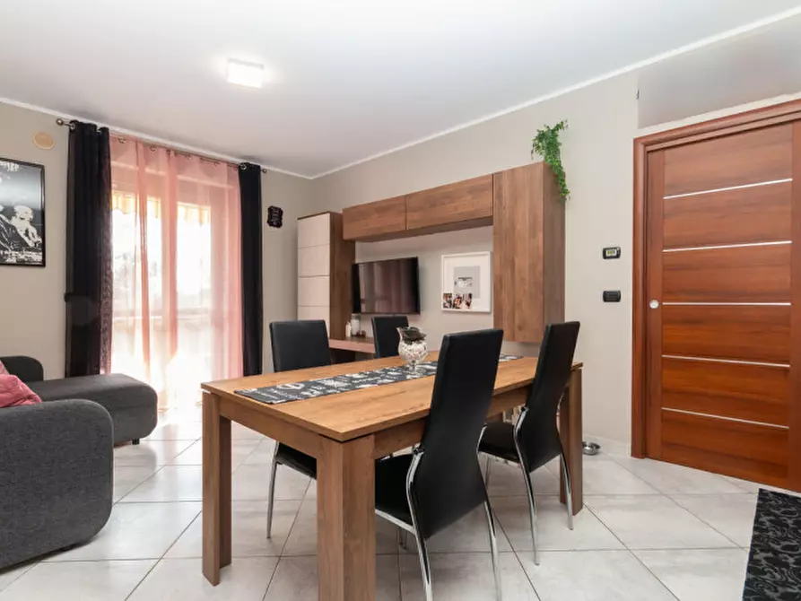 Immagine 25 di Appartamento in vendita  in VIA ISONZO 27 a Leini