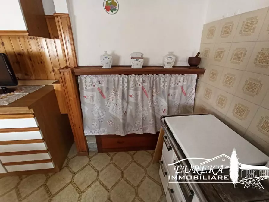 Immagine 9 di Appartamento in vendita  in via roma 152 a Castiglione Del Lago