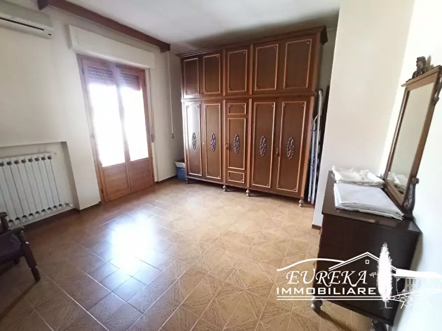 Immagine 17 di Appartamento in vendita  in via roma 152 a Castiglione Del Lago