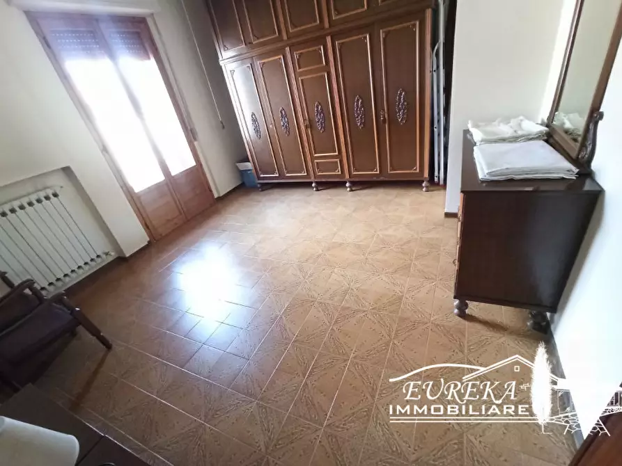 Immagine 18 di Appartamento in vendita  in via roma 152 a Castiglione Del Lago