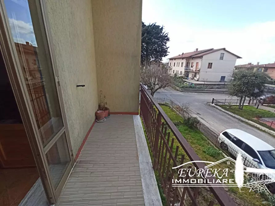 Immagine 23 di Appartamento in vendita  in via roma 152 a Castiglione Del Lago