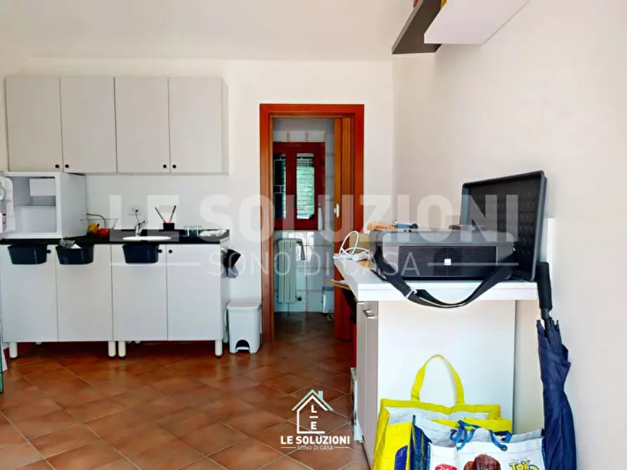 Immagine 23 di Villa in vendita  in viale delle pentimelle 14/A a Putignano