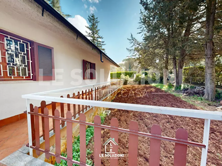 Immagine 32 di Villa in vendita  in viale delle pentimelle 14/A a Putignano