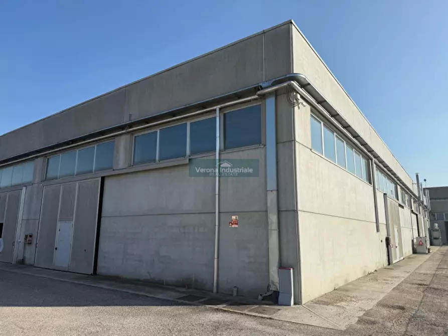 Immagine 1 di Capannone industriale in affitto  in Viale del Lavoro 1 a Verona