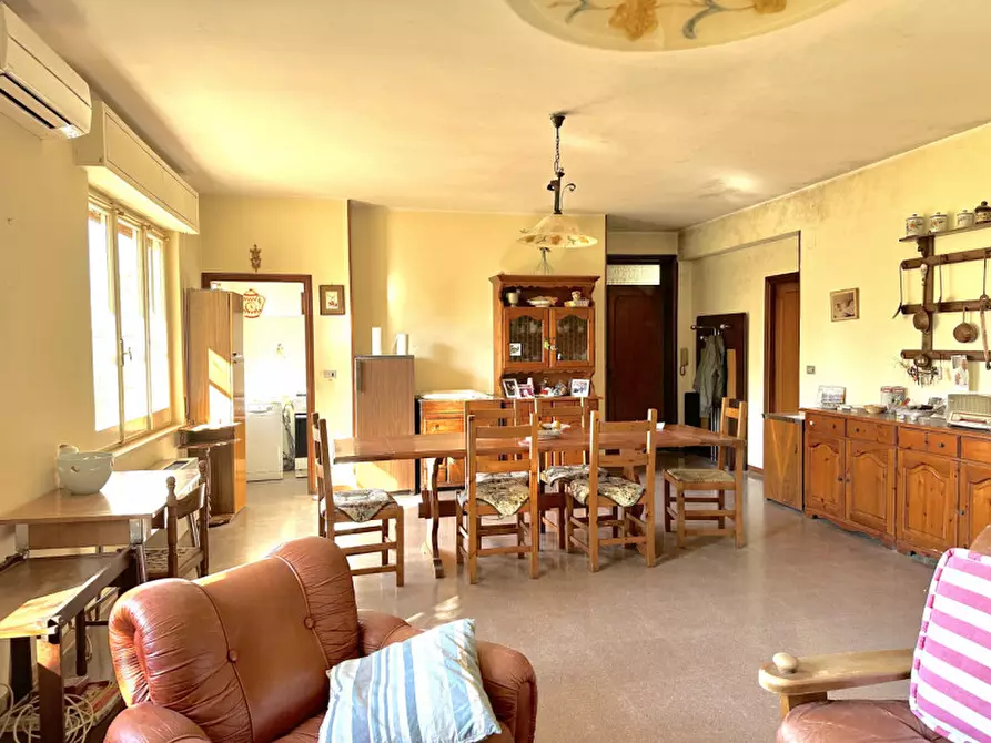 Immagine 6 di Casa indipendente in vendita  a Perugia