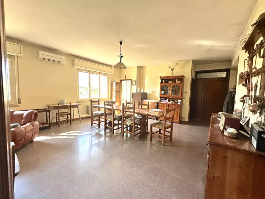 Immagine 12 di Casa indipendente in vendita  a Perugia