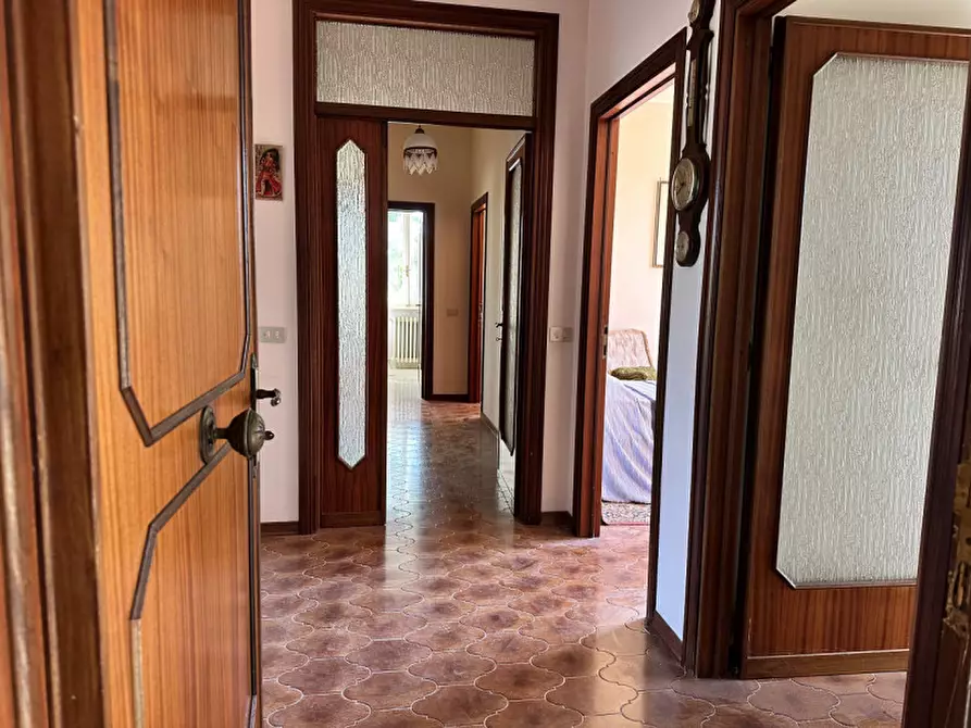 Immagine 53 di Casa indipendente in vendita  a Perugia