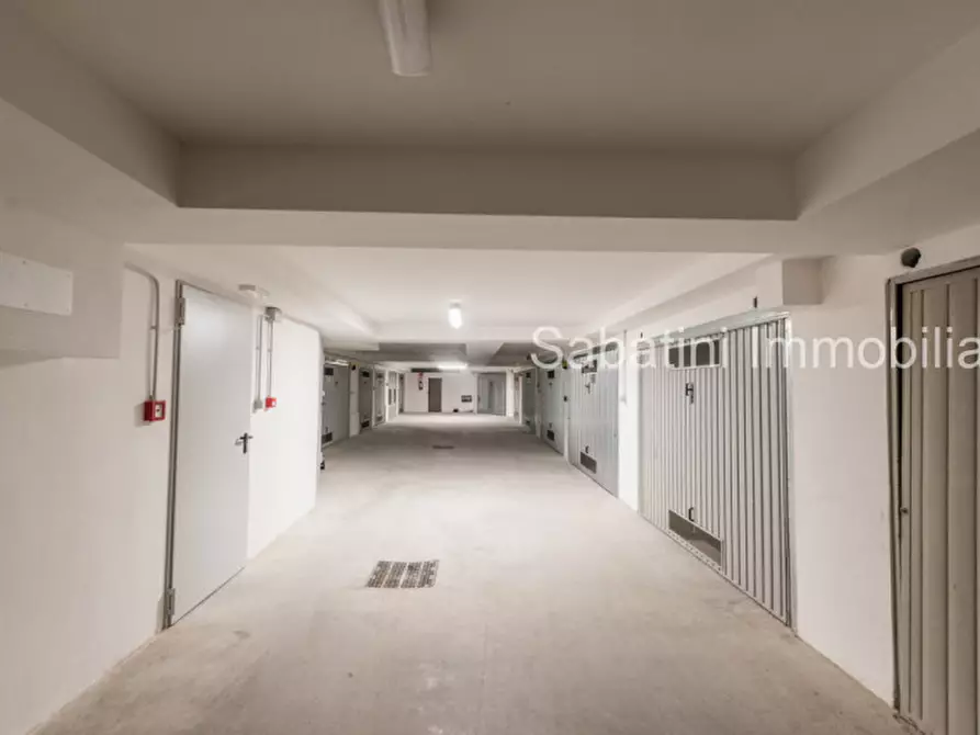 Immagine 25 di Appartamento in vendita  in Via Venezia, 36 a Pescara