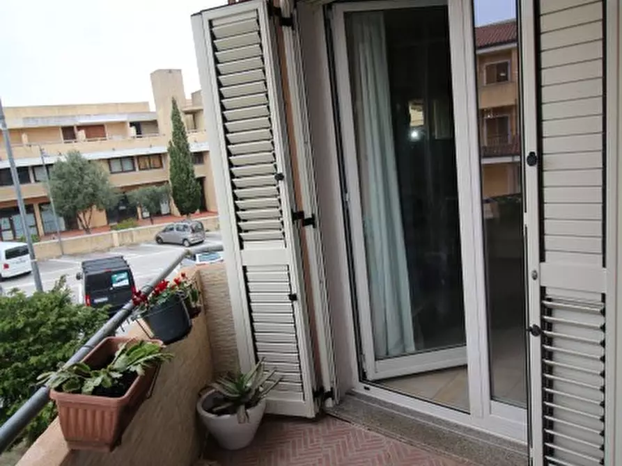 Immagine 17 di Appartamento in vendita  in Via La Galatea a Palau