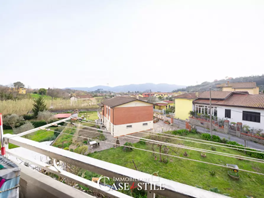 Immagine 14 di Appartamento in vendita  a Sarzana