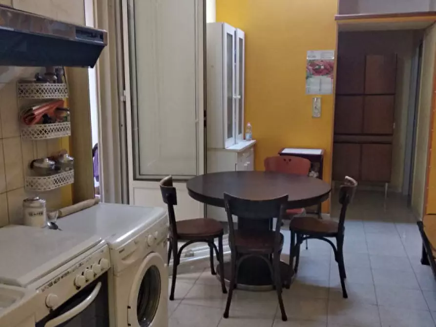 Immagine 3 di Camera in affitto  in via san paolo ai tribunali a Napoli