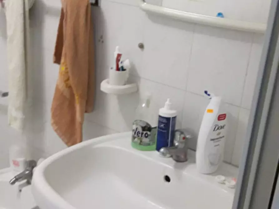 Immagine 25 di Camera in affitto  in via san paolo ai tribunali a Napoli
