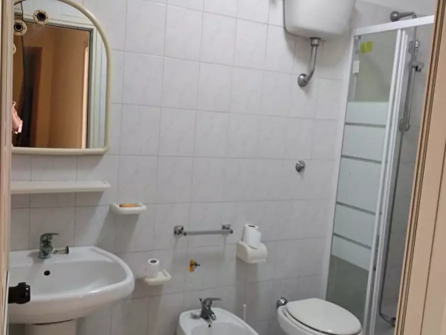 Immagine 46 di Camera in affitto  in via san paolo ai tribunali a Napoli