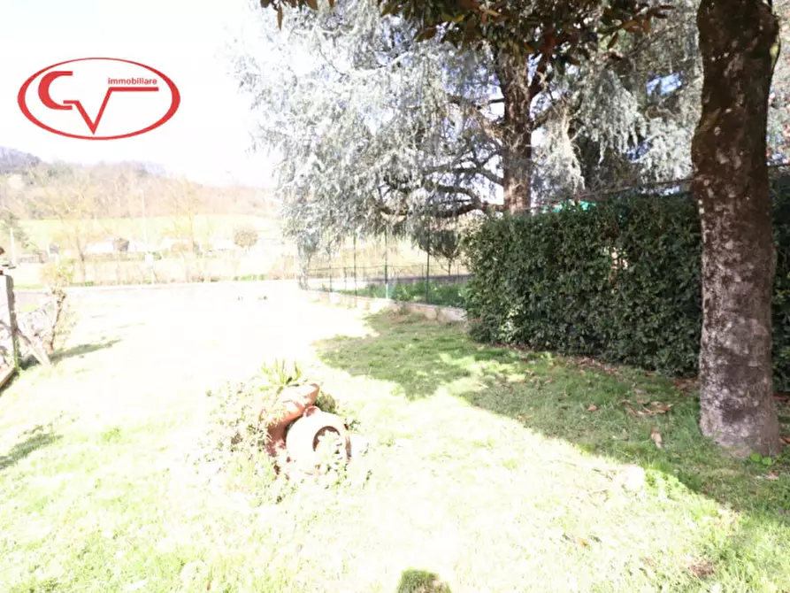 Immagine 2 di Casa trifamiliare in vendita  in via di  noferi a Montevarchi