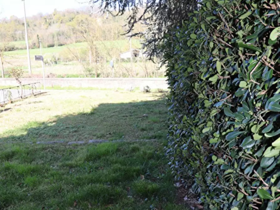 Immagine 32 di Casa trifamiliare in vendita  in via di  noferi a Montevarchi