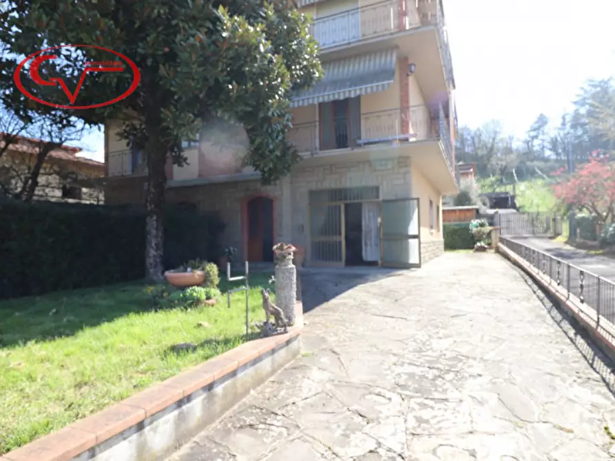 Immagine 33 di Casa trifamiliare in vendita  in via di  noferi a Montevarchi