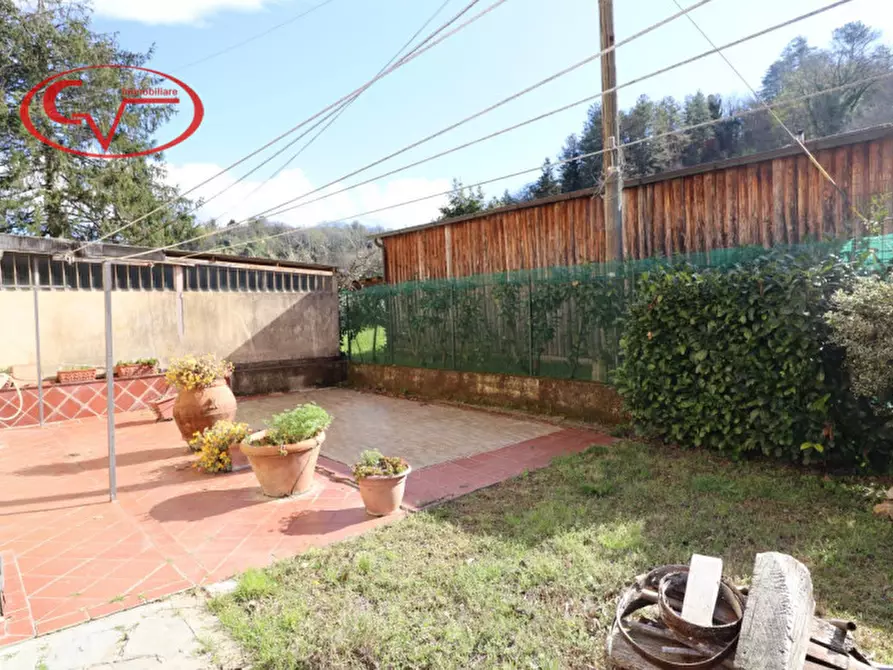 Immagine 36 di Casa trifamiliare in vendita  in via di  noferi a Montevarchi