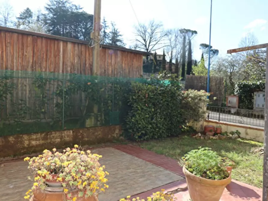 Immagine 41 di Casa trifamiliare in vendita  in via di  noferi a Montevarchi