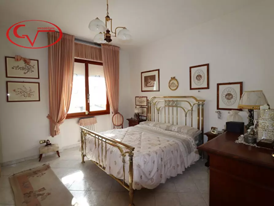 Immagine 42 di Casa trifamiliare in vendita  in via di  noferi a Montevarchi