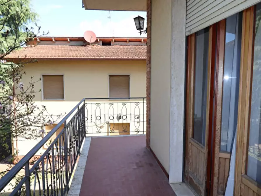 Immagine 47 di Casa trifamiliare in vendita  in via di  noferi a Montevarchi