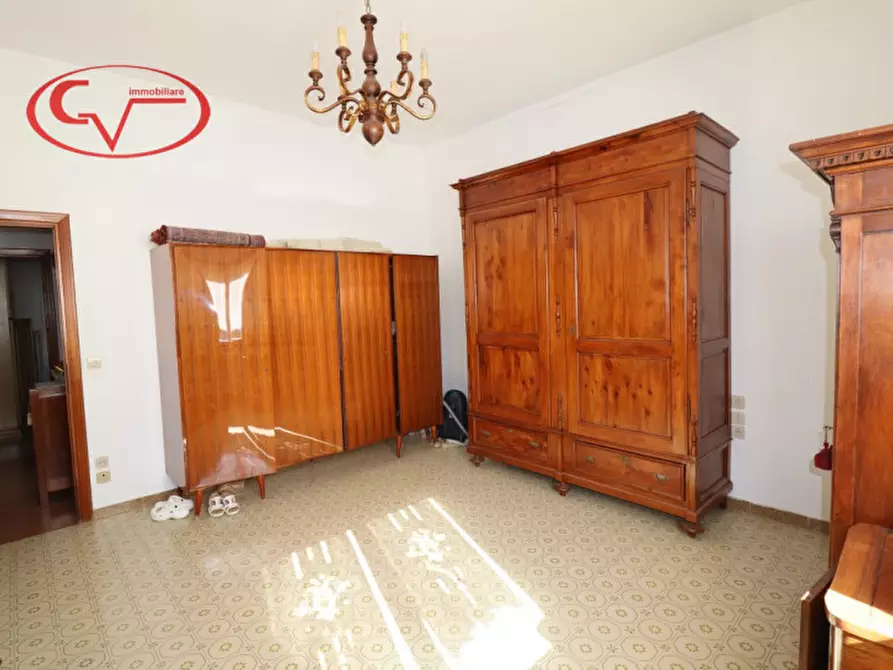 Immagine 50 di Casa trifamiliare in vendita  in via di  noferi a Montevarchi