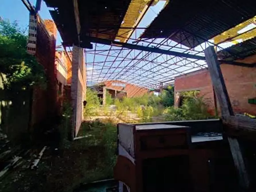 Immagine 5 di Magazzino in vendita  in Via Primo Ferraro, 14 a San Zenone Degli Ezzelini