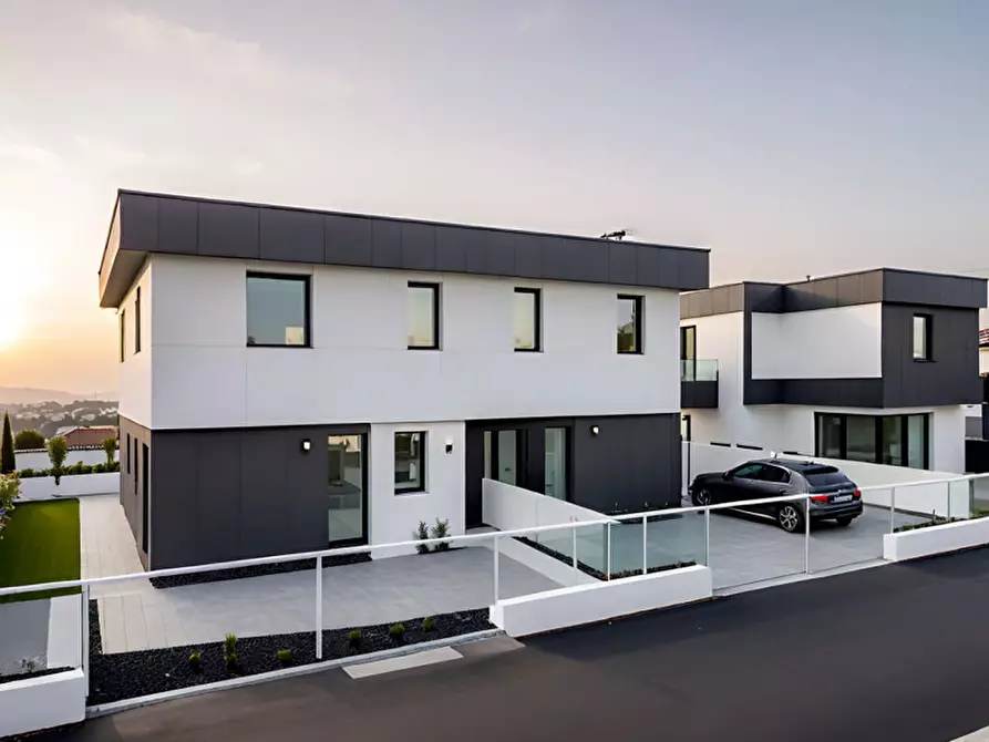 Immagine 1 di Casa bifamiliare in vendita  in Via Milano a Albignasego