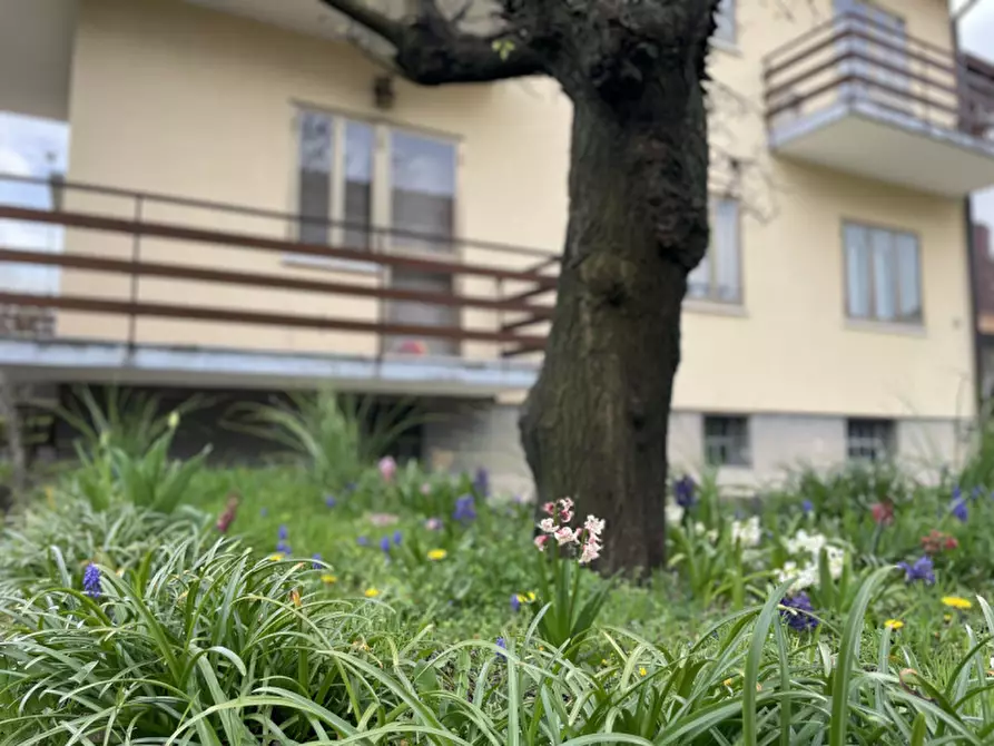 Immagine 5 di Casa trifamiliare in vendita  in Via Buttrio a Udine