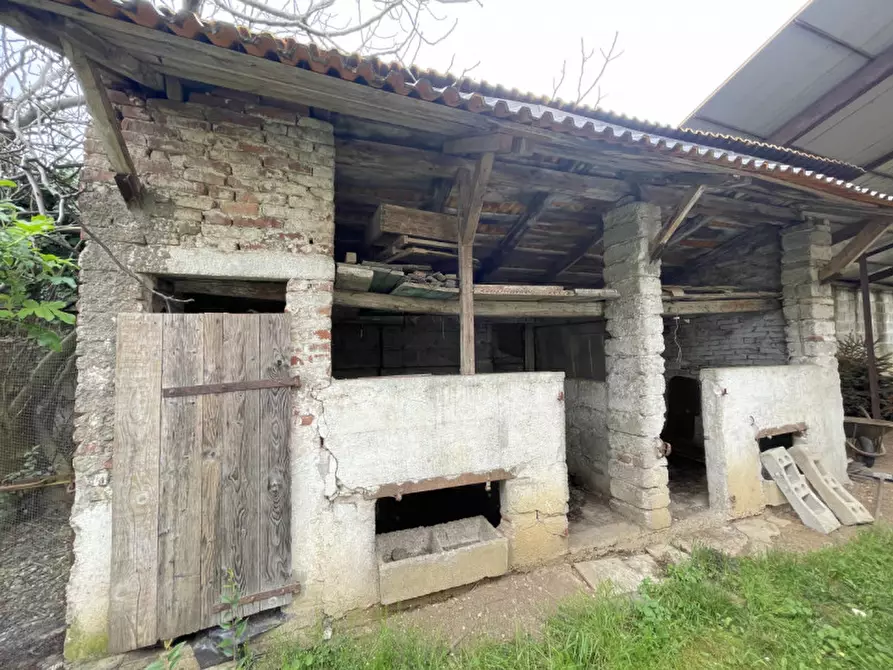 Immagine 8 di Casa trifamiliare in vendita  in Via Buttrio a Udine