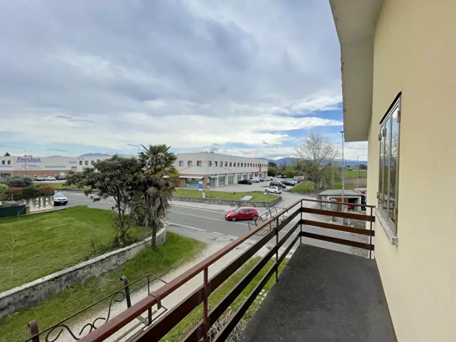 Immagine 20 di Casa trifamiliare in vendita  in Via Buttrio a Udine