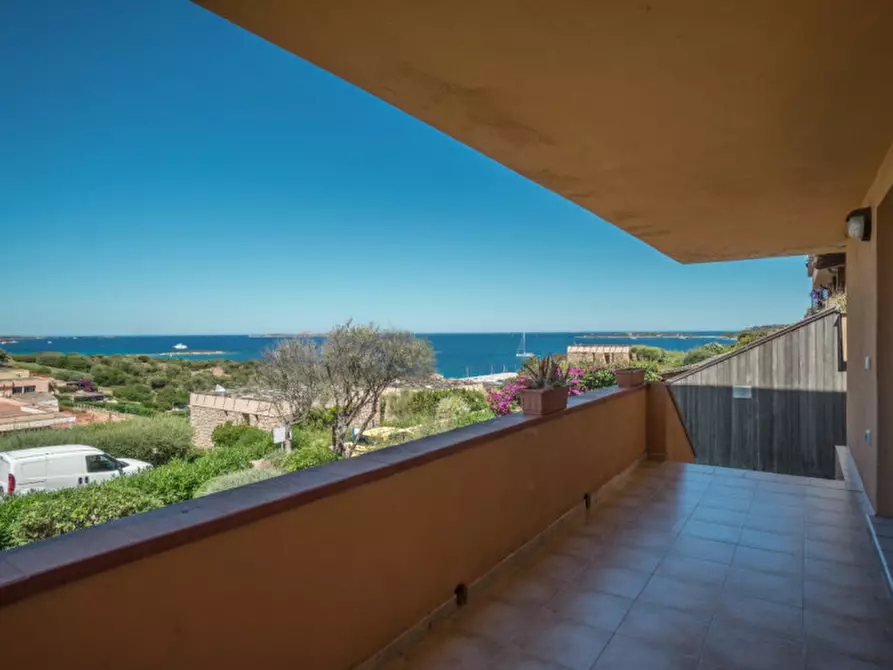 Immagine 1 di Appartamento in vendita  in Via Poseidone a Olbia