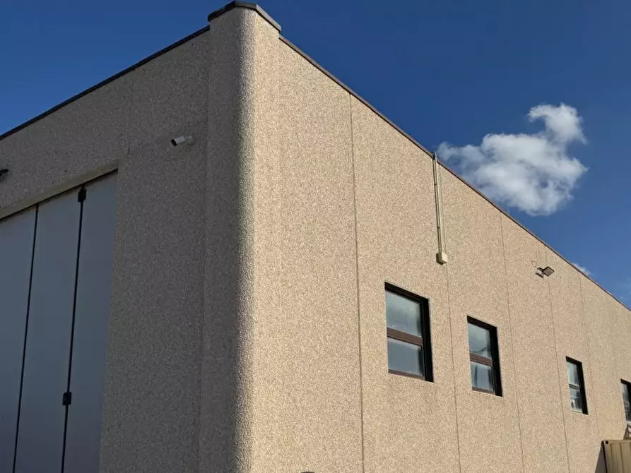 Immagine 2 di Capannone industriale in vendita  in Viale Italia a Olbia