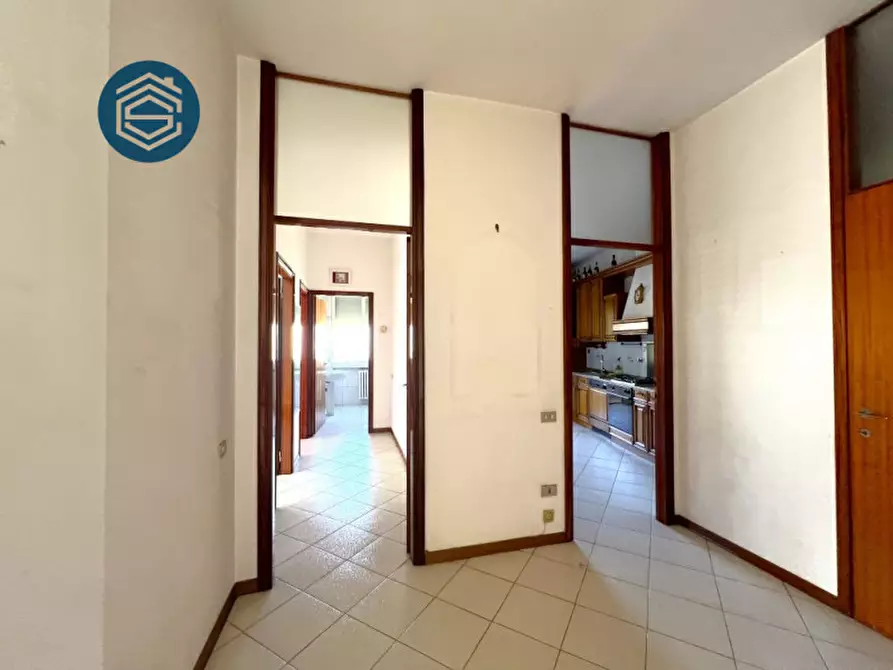 Immagine 13 di Appartamento in vendita  in Via Guglielmo Tesi 123 a Campi Bisenzio