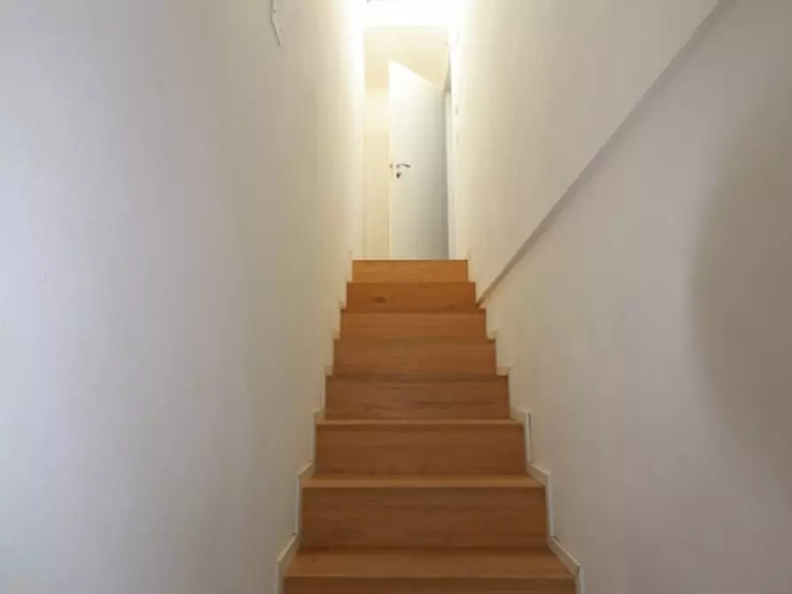 Immagine 8 di Villetta a schiera in vendita  in via di Noferi a Montevarchi