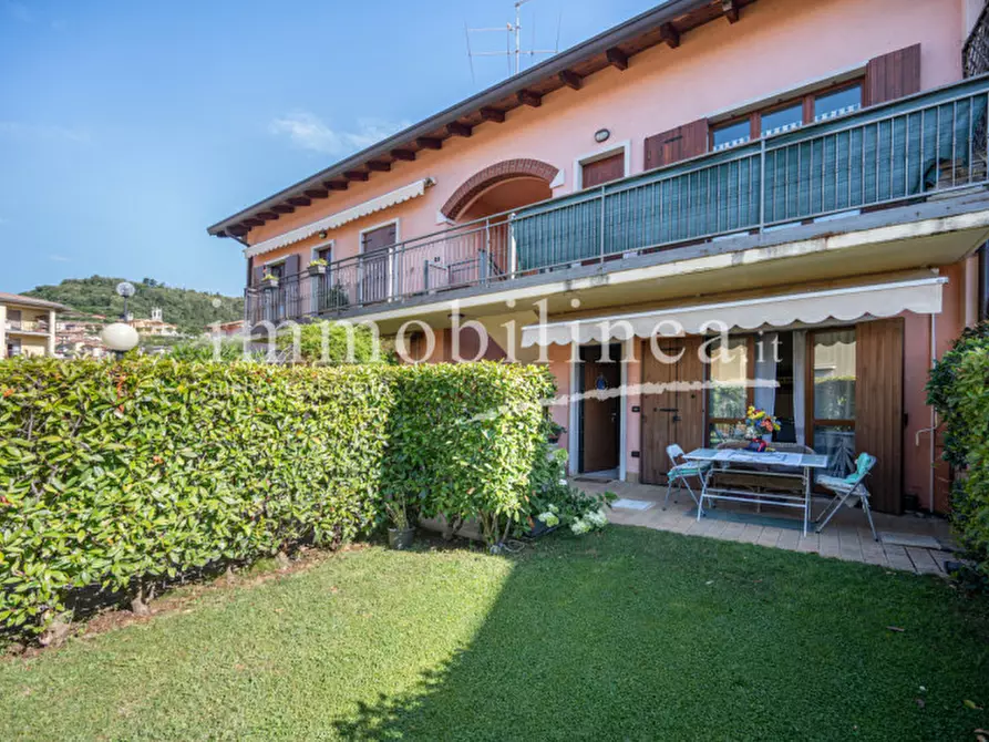 Immagine 1 di Appartamento in vendita  in Via Giacomo Leopardi a Cavaion Veronese
